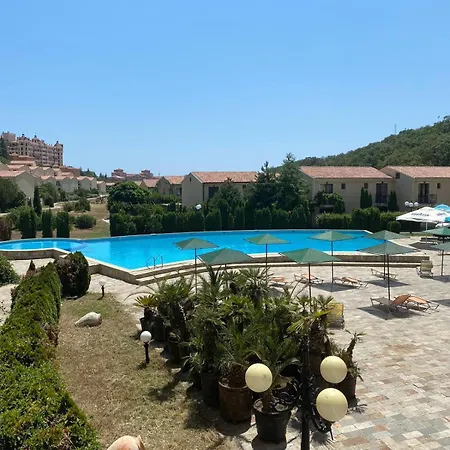 בית נופש 300m From Private Romana Royal Castle סבטי ולאס